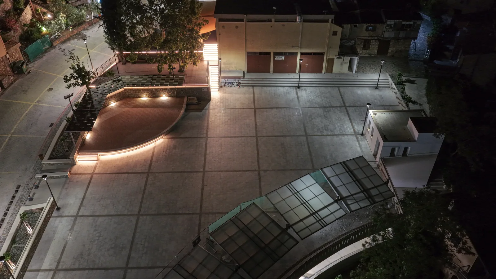 Gourri Community Square lighting installation — project photo 5