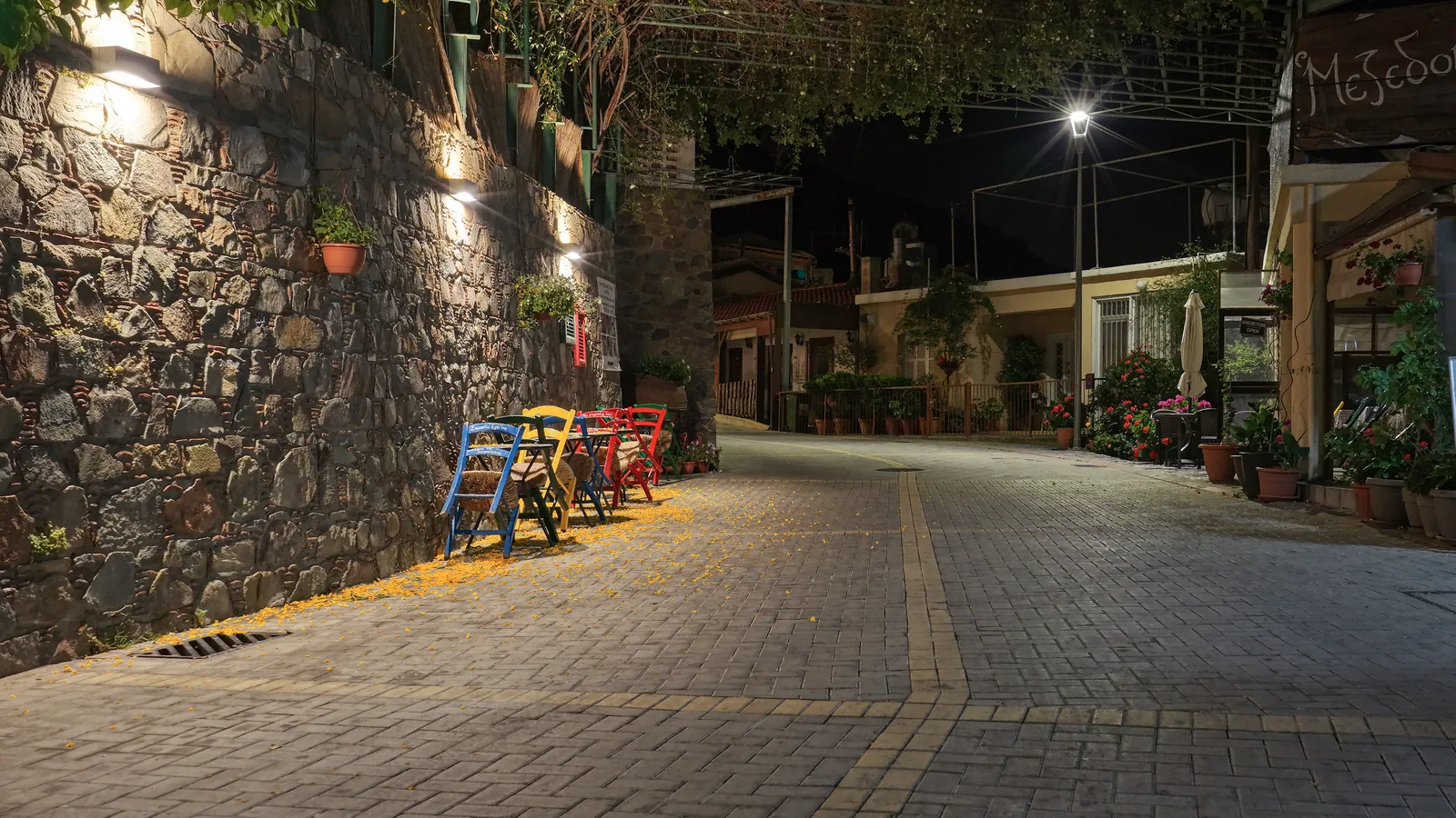 Gourri Community Square lighting installation — project photo 7